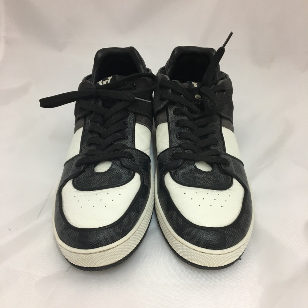Louis Vuitton Damier Men’s Size 8.5 Ace Sneakers - Picture 2 of 8